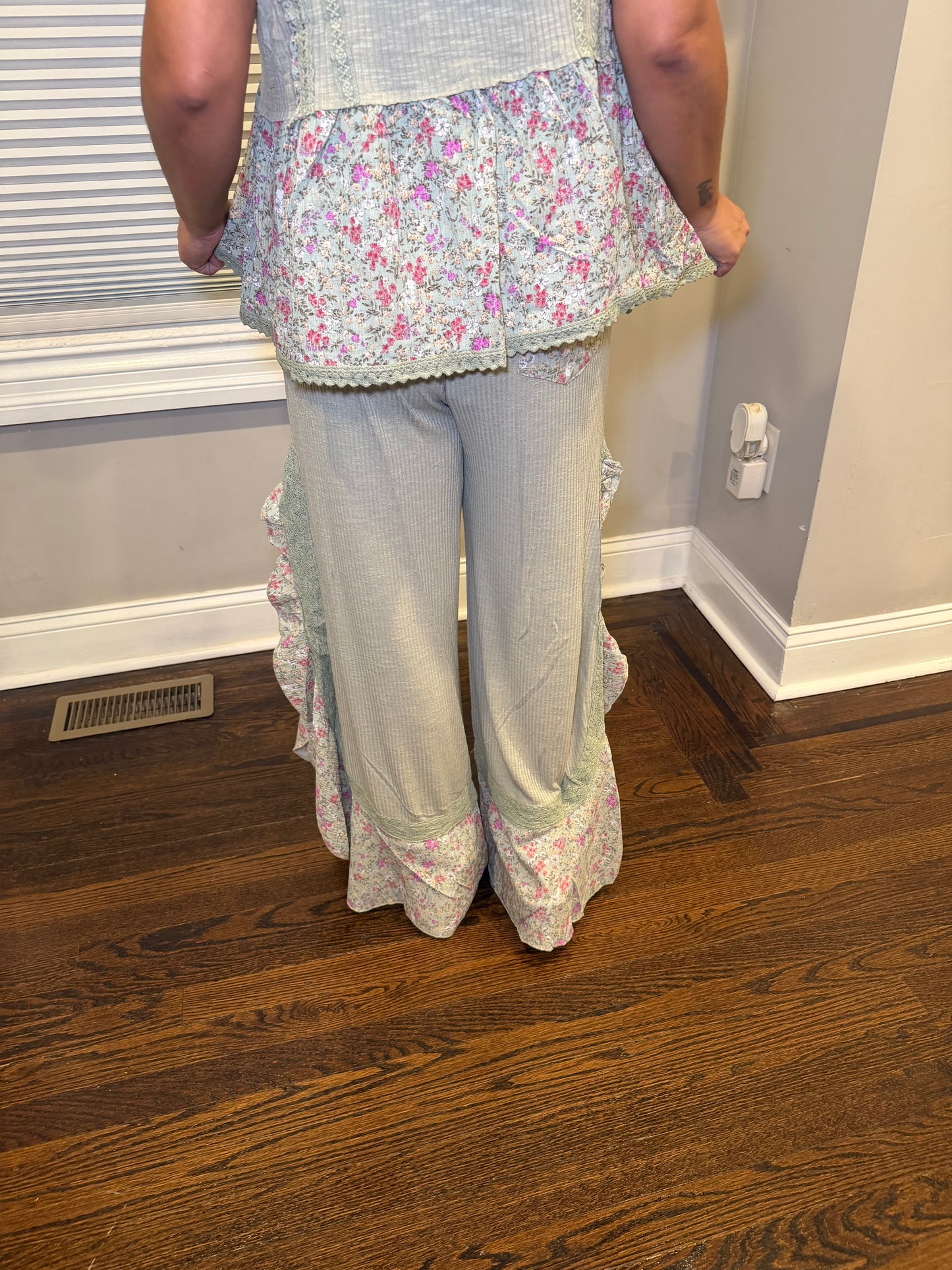 Ivy Ribbed Floral Ruffle Pants with Side Slits