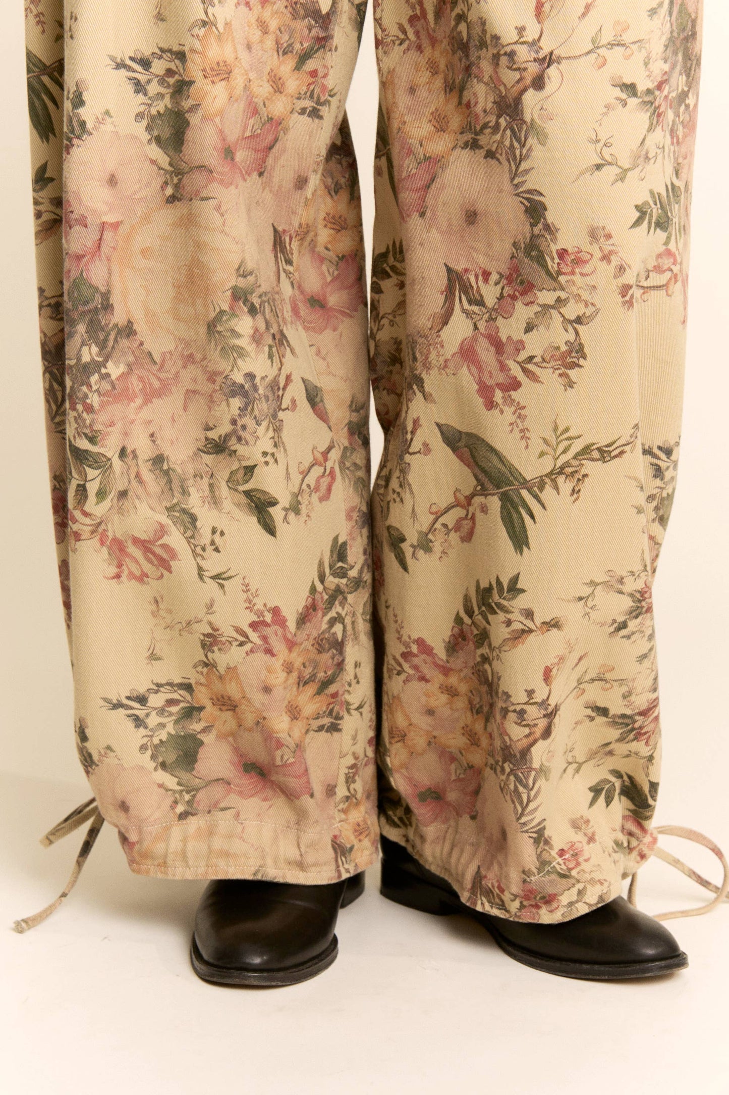 LIBBY PLUS FLORAL PRINT DENIM WIDE MID HIGH WAIST PANT