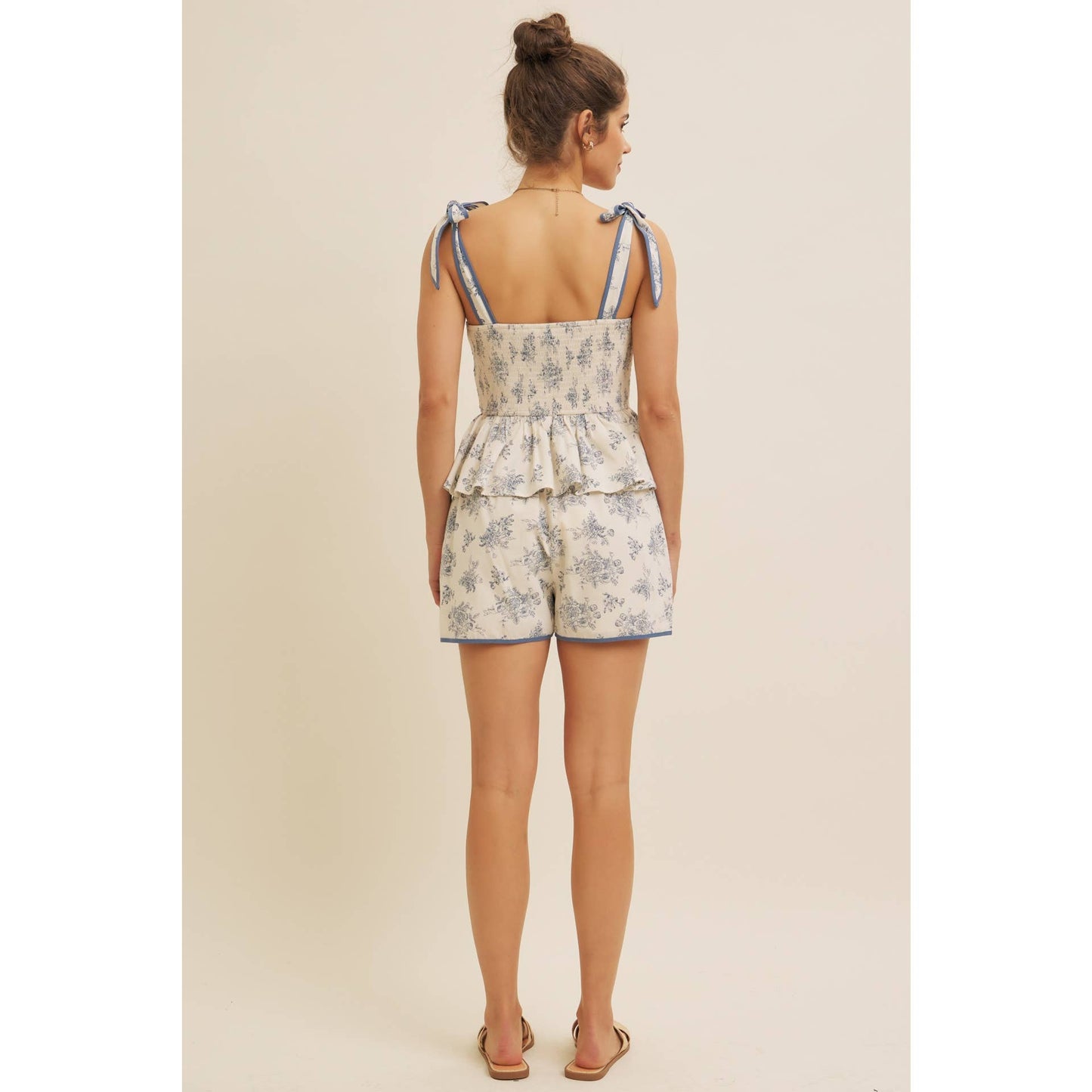 FRENCH RIVIERA COUNTRYSIDE VINTAGE FLORAL SHORTS WITH BACK ELASTIC