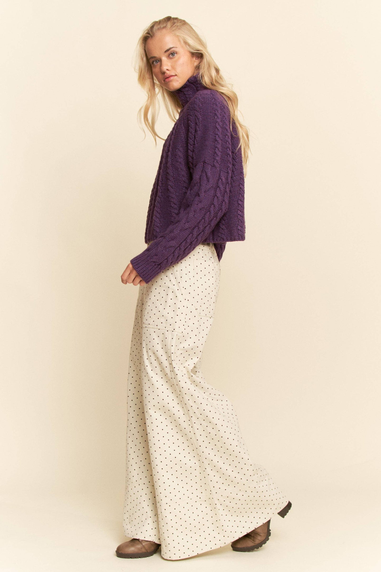 DP40212A - WASHED  RUFFLE LACE BOTTOM PANTS