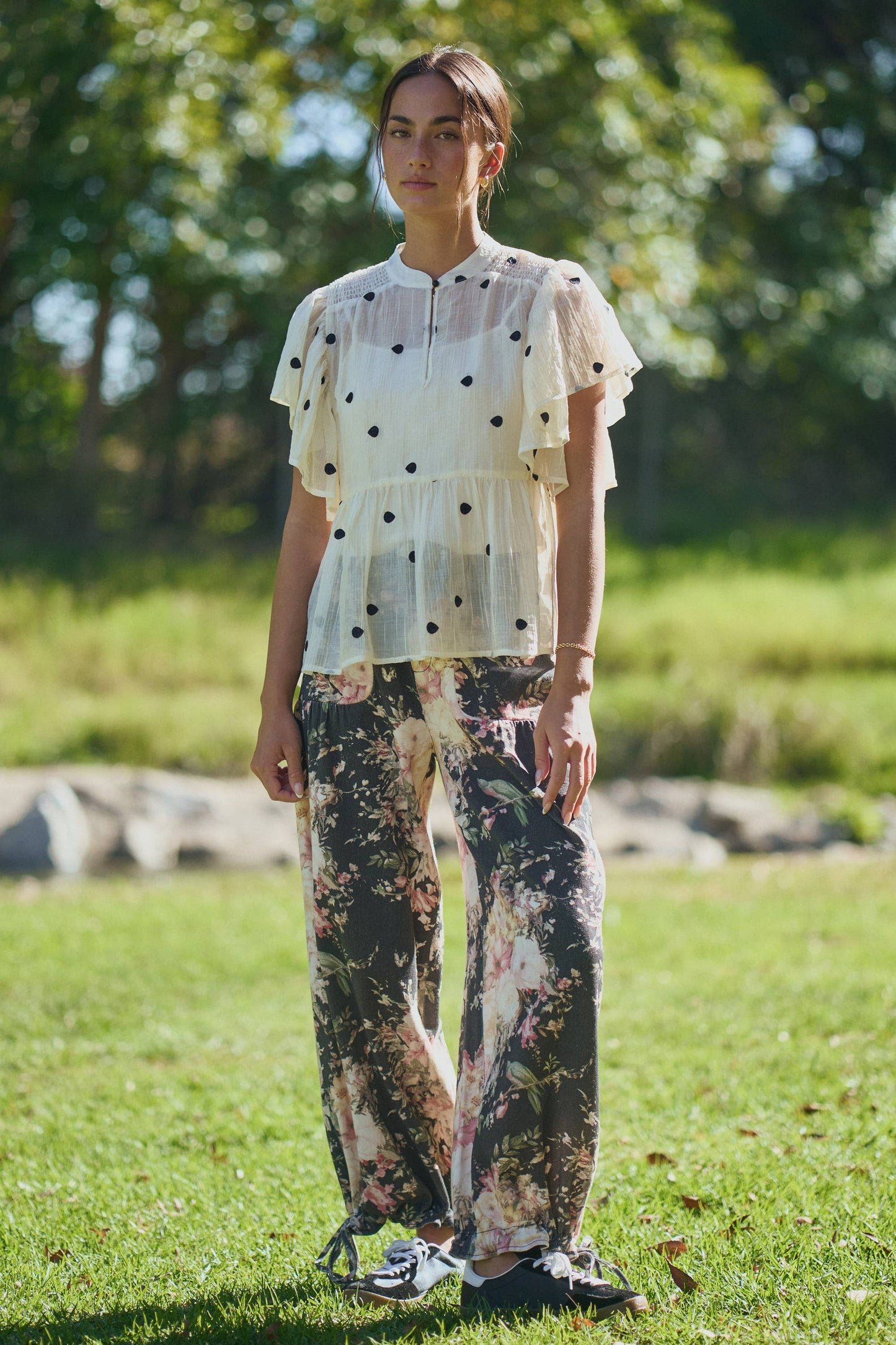 LIBBY FLORAL PRINTED DENIM WIDE MID HIGH WAIST PANT
