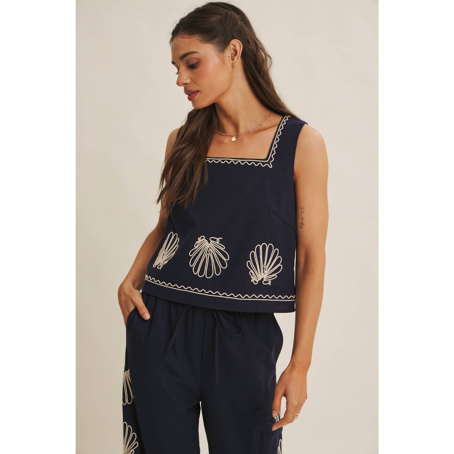 FIJI QUIET LUXURY COASTAL SEASHELL EMBROIDERED WIDE-LEG PANTS AND TOP SET